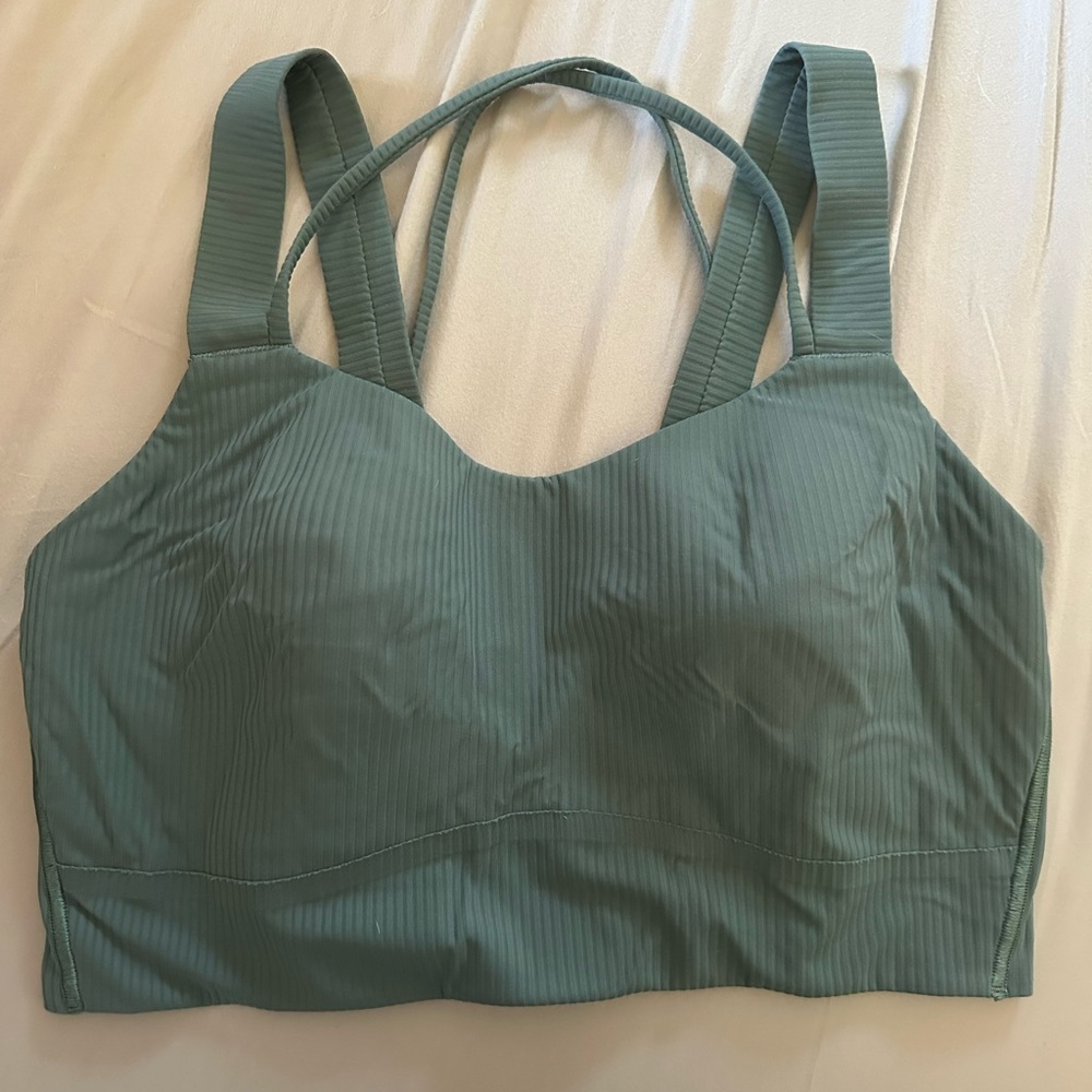 Lululemon sports bra